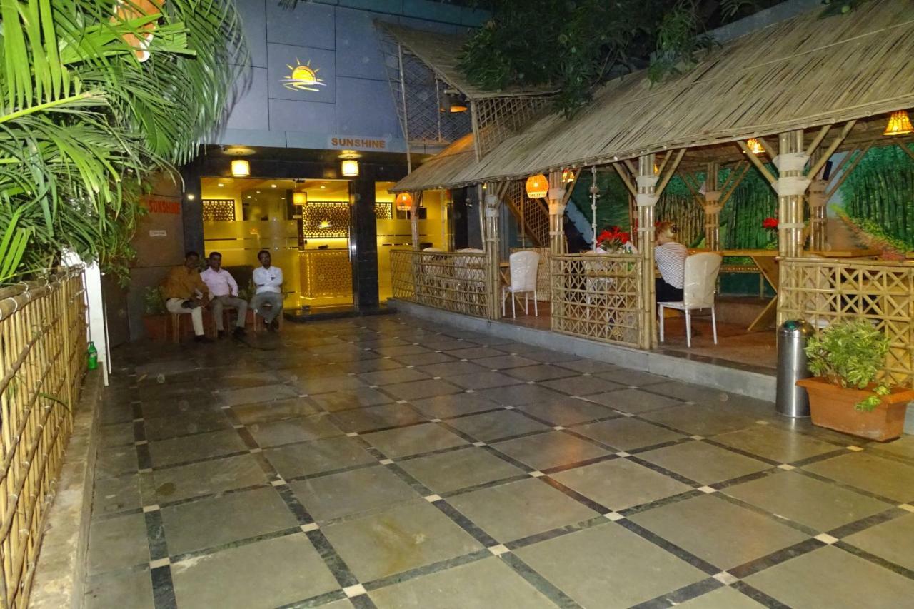 Sunshine Backpackers, Airport Hostel Mumbai Exterior photo